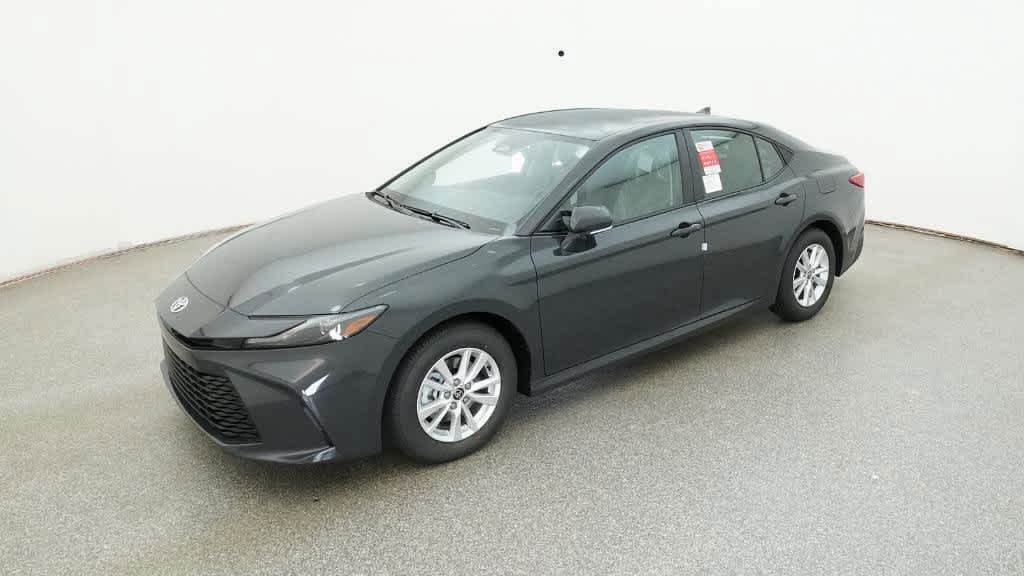 Vehicle image 2 of 32