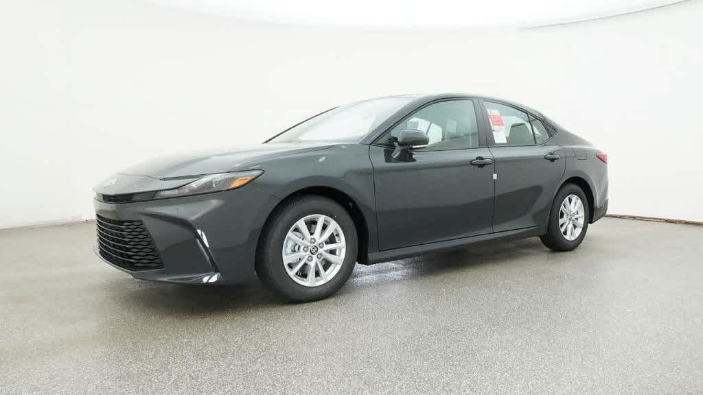 Vehicle image 4 of 32