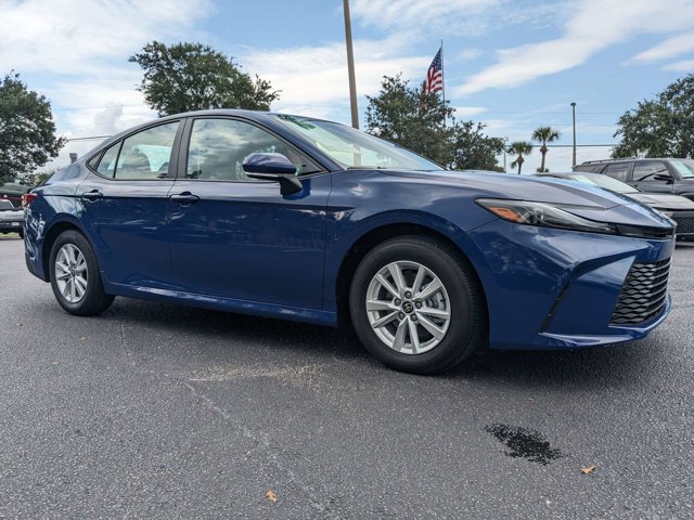 Vehicle image 4 of 26