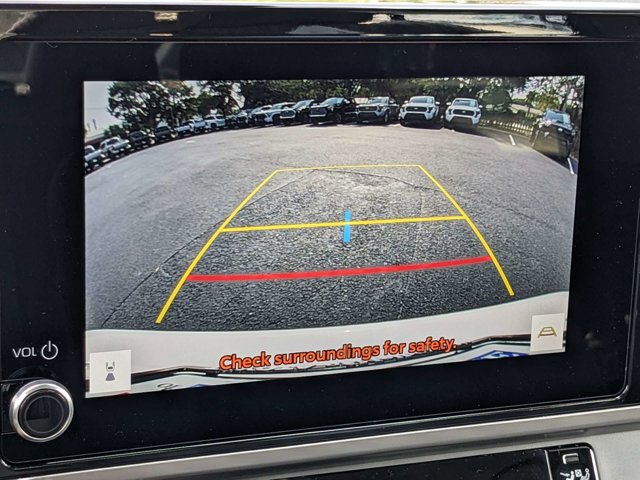 Vehicle image 25 of 26
