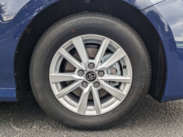 Vehicle image 10 of 26
