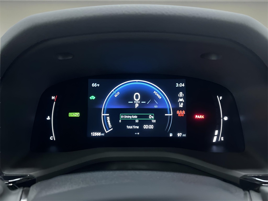 Vehicle image 9 of 42