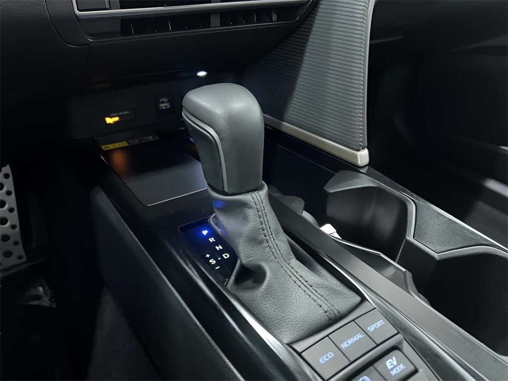 Vehicle image 12 of 42