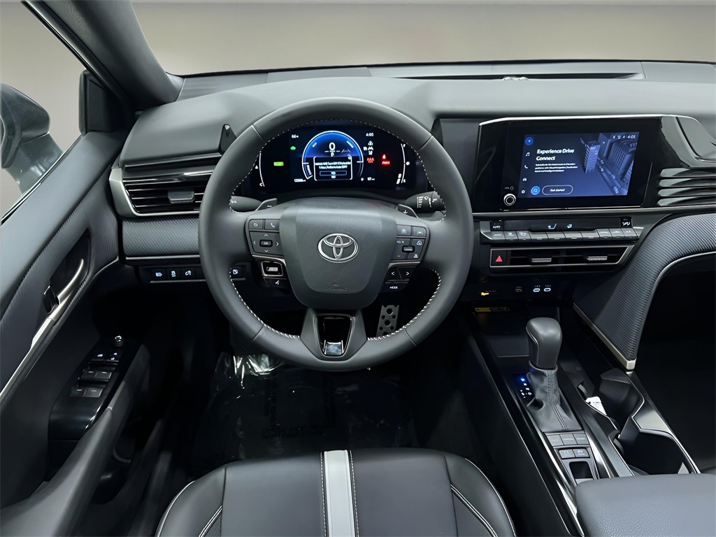 Vehicle image 24 of 42