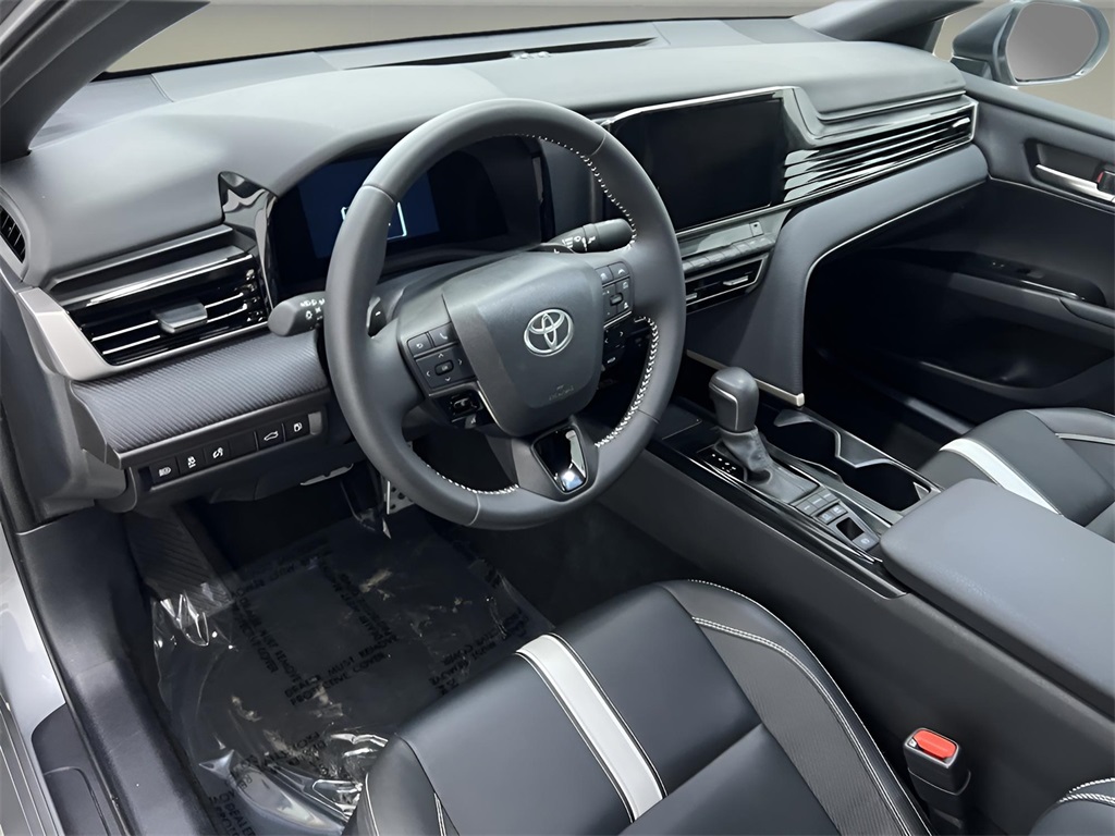 Vehicle image 29 of 42