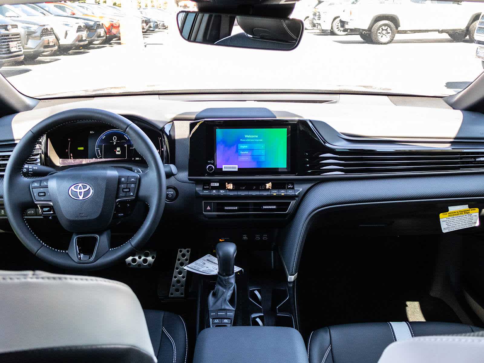 Vehicle image 19 of 38