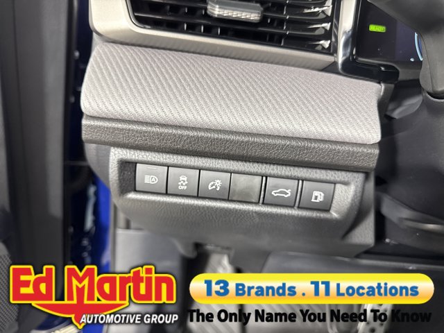 Vehicle image 72 of 92