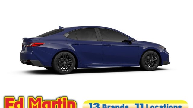 Vehicle image 33 of 92