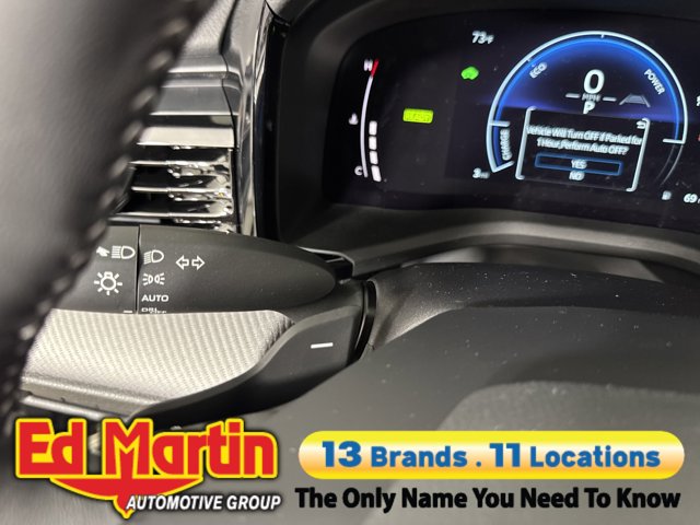 Vehicle image 71 of 92