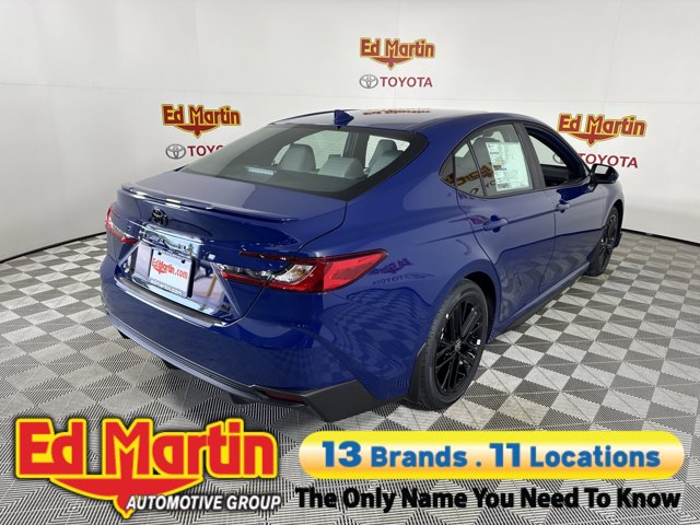 Vehicle image 34 of 92