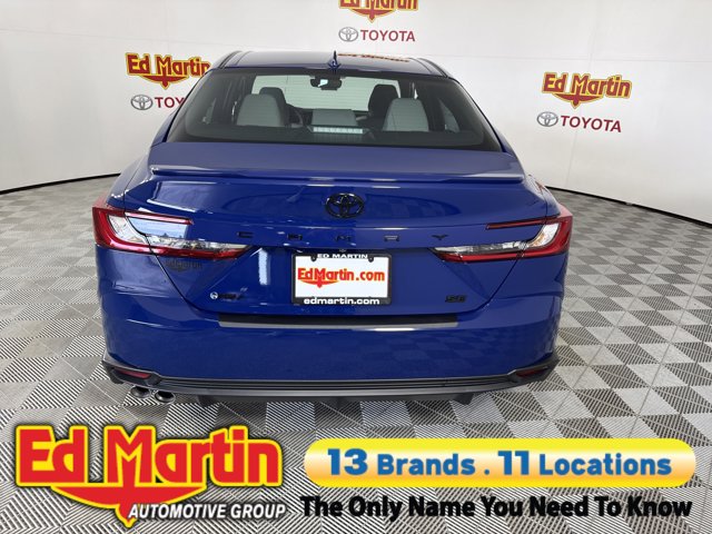 Vehicle image 42 of 92