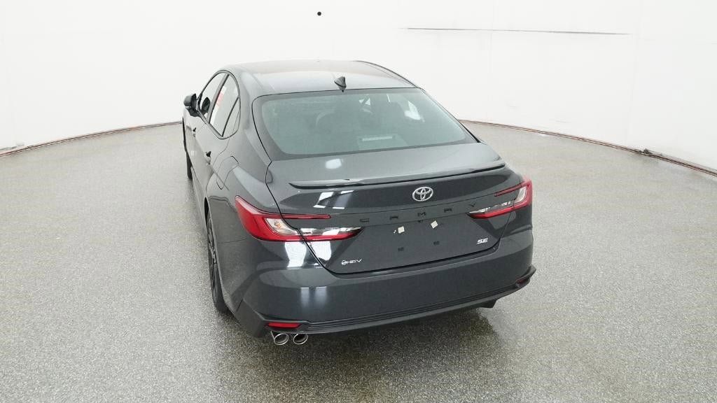 Vehicle image 28 of 33