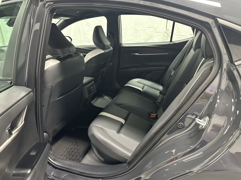 Vehicle image 44 of 69