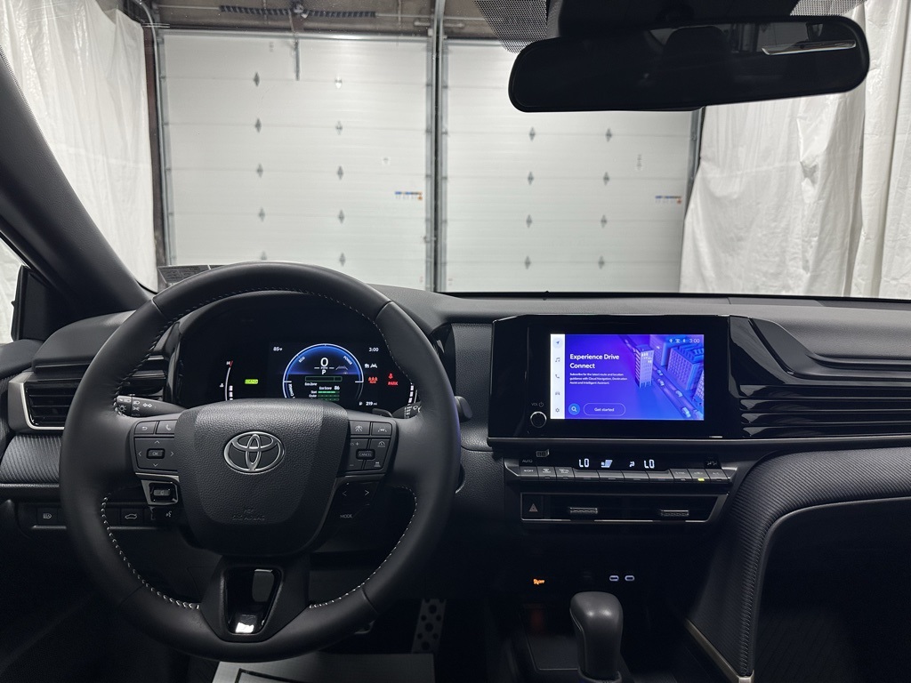 Vehicle image 16 of 69
