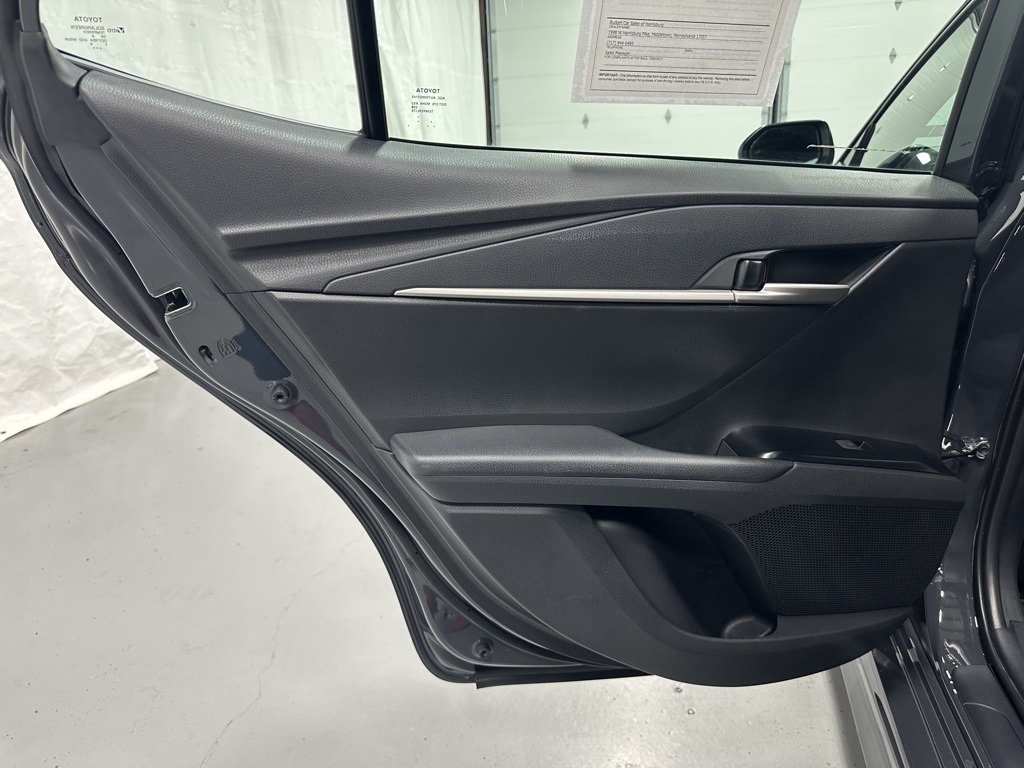 Vehicle image 43 of 69
