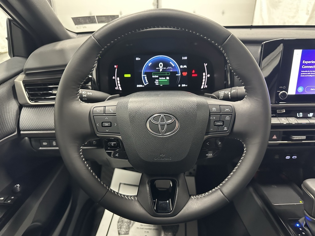 Vehicle image 18 of 69