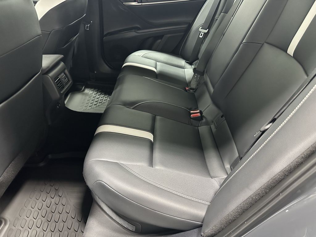 Vehicle image 46 of 69