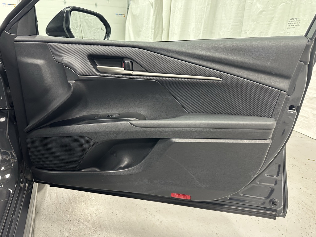 Vehicle image 56 of 69