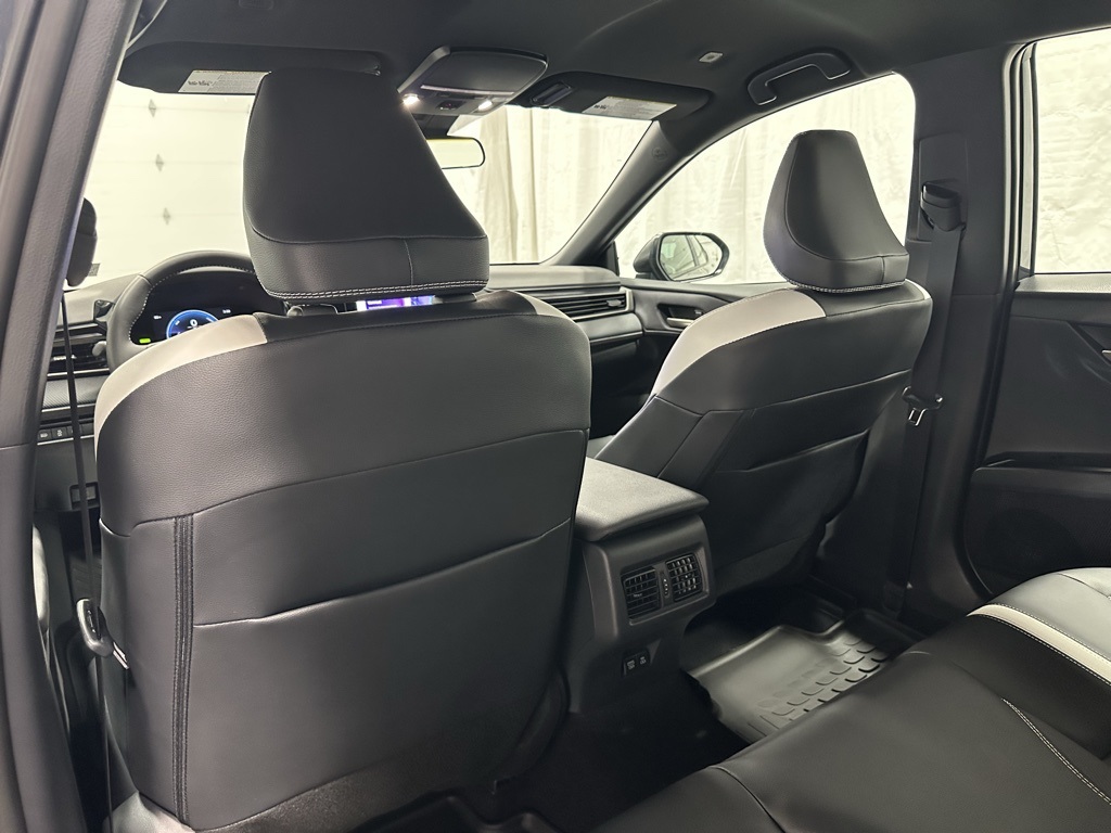 Vehicle image 48 of 69