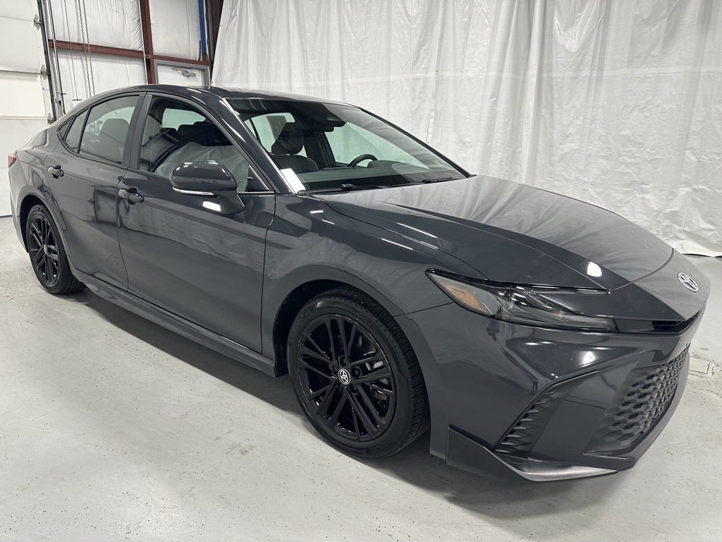 Vehicle image 3 of 69