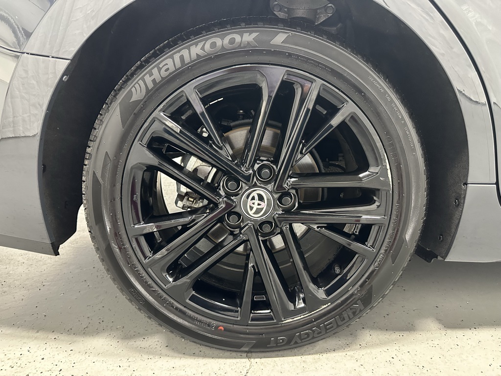 Vehicle image 65 of 69
