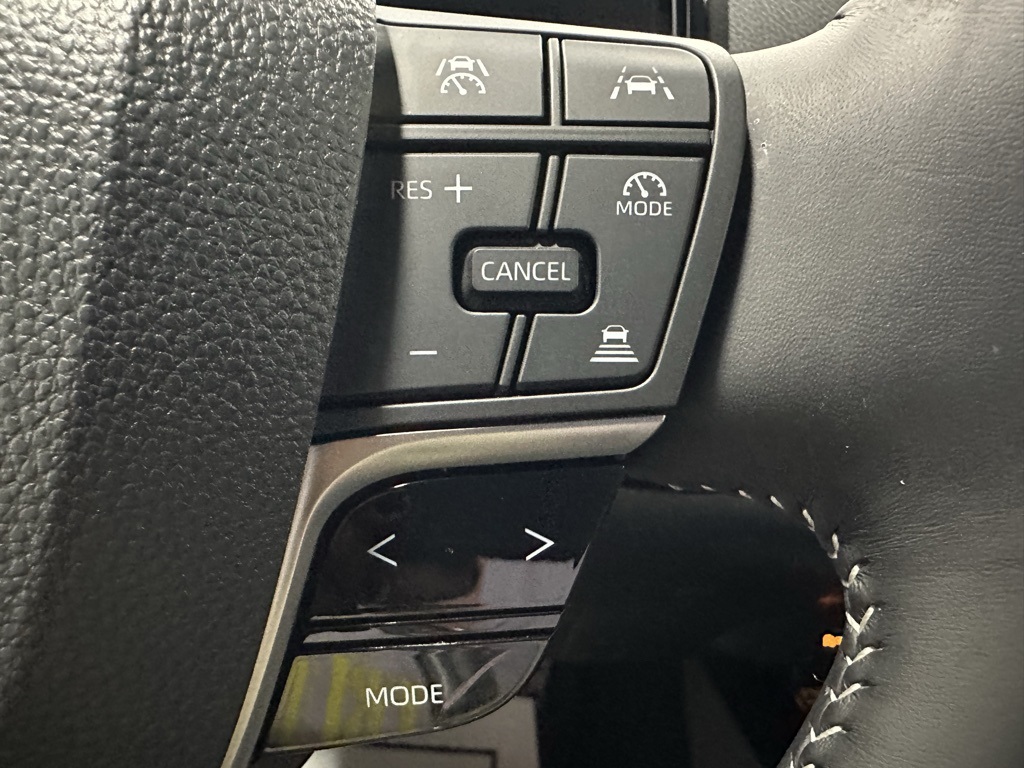 Vehicle image 20 of 69