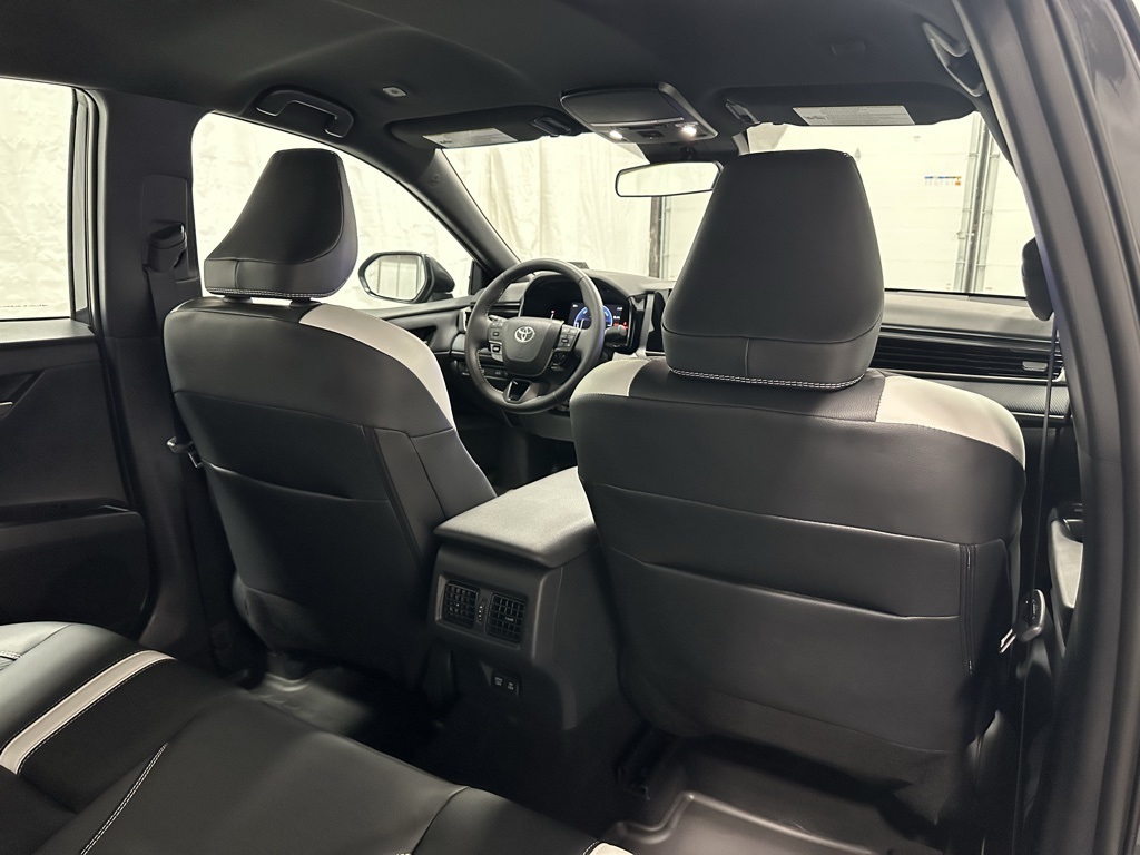 Vehicle image 55 of 69