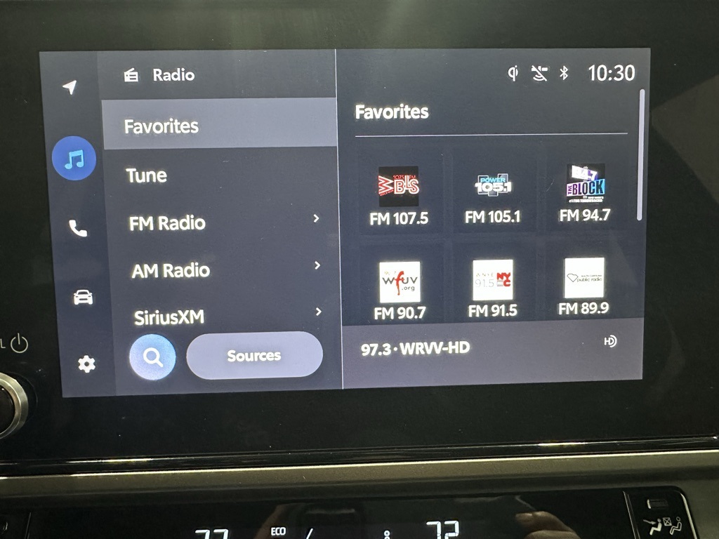 Vehicle image 27 of 69