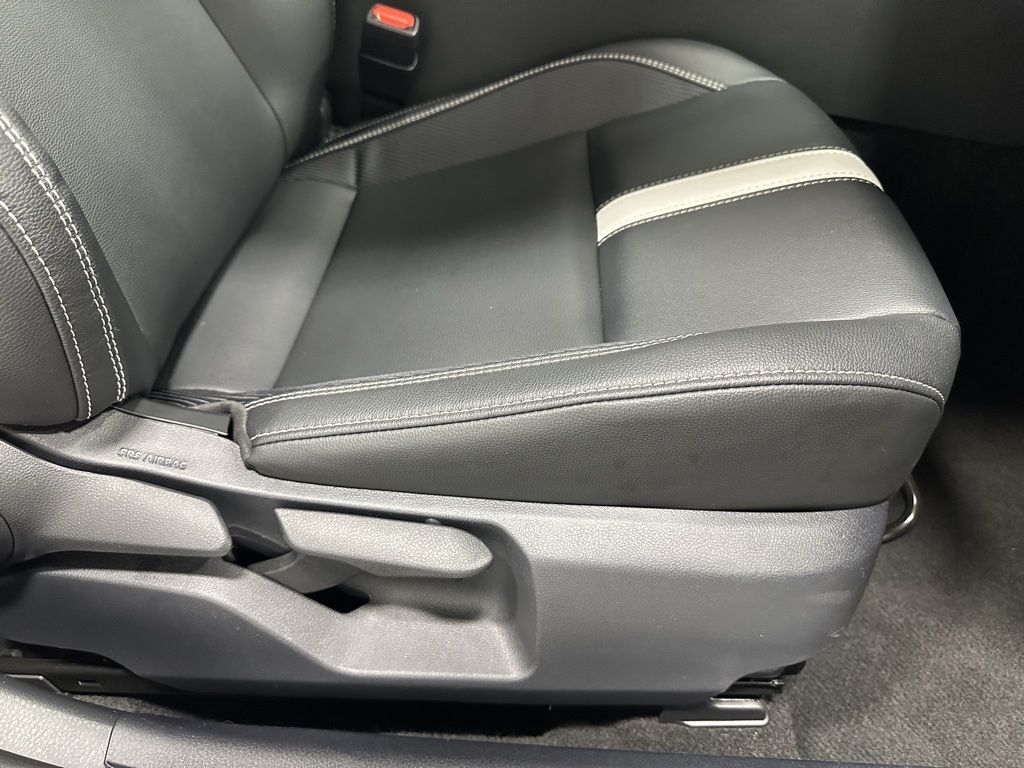 Vehicle image 58 of 69