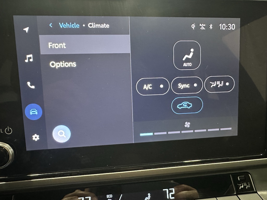 Vehicle image 30 of 69