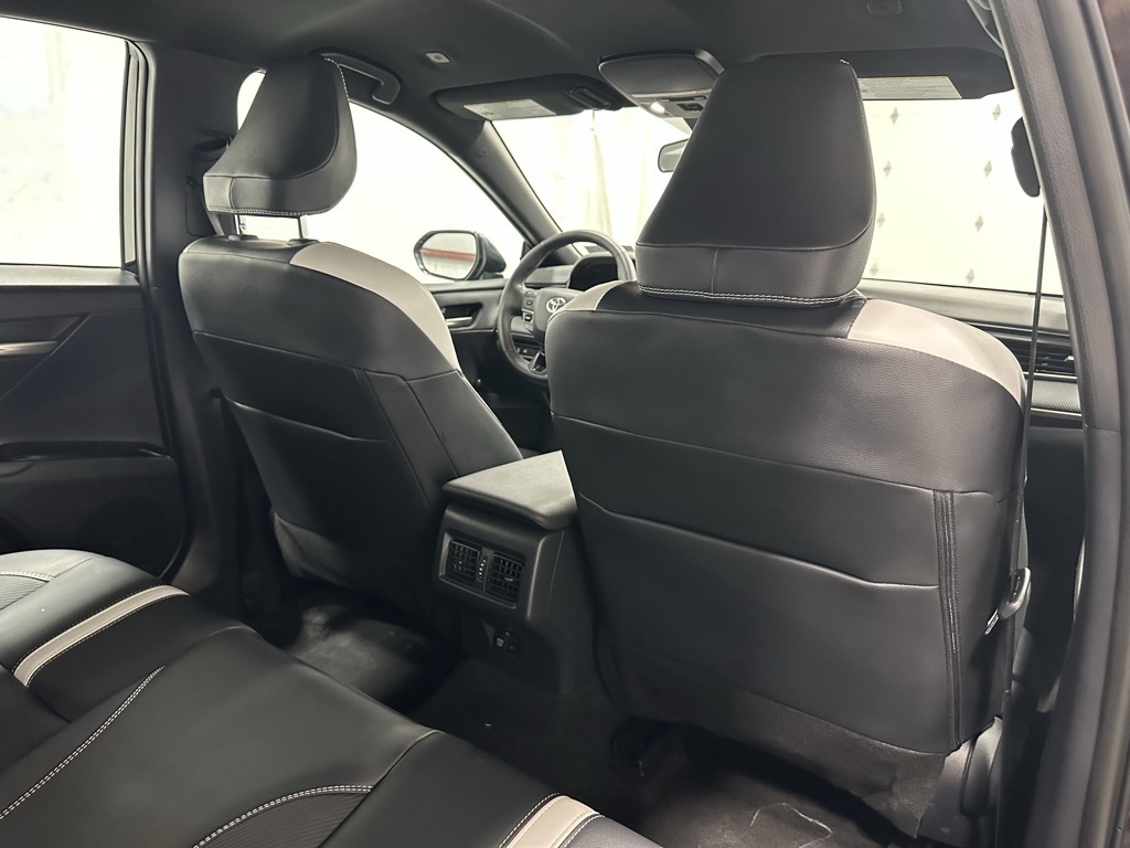 Vehicle image 55 of 69