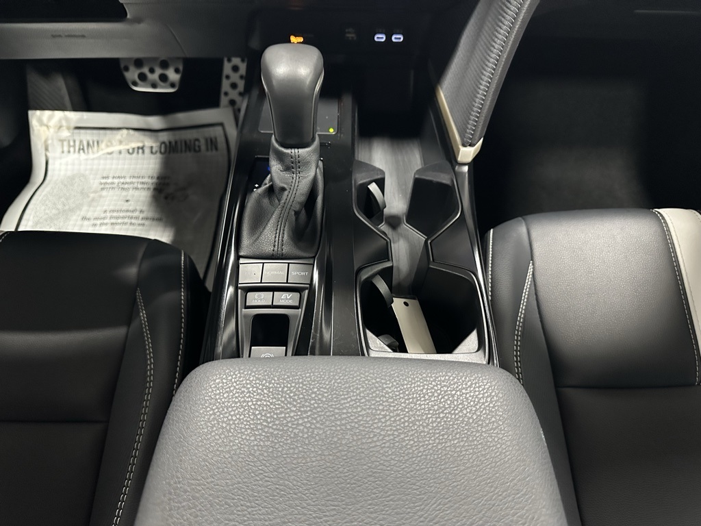 Vehicle image 39 of 69