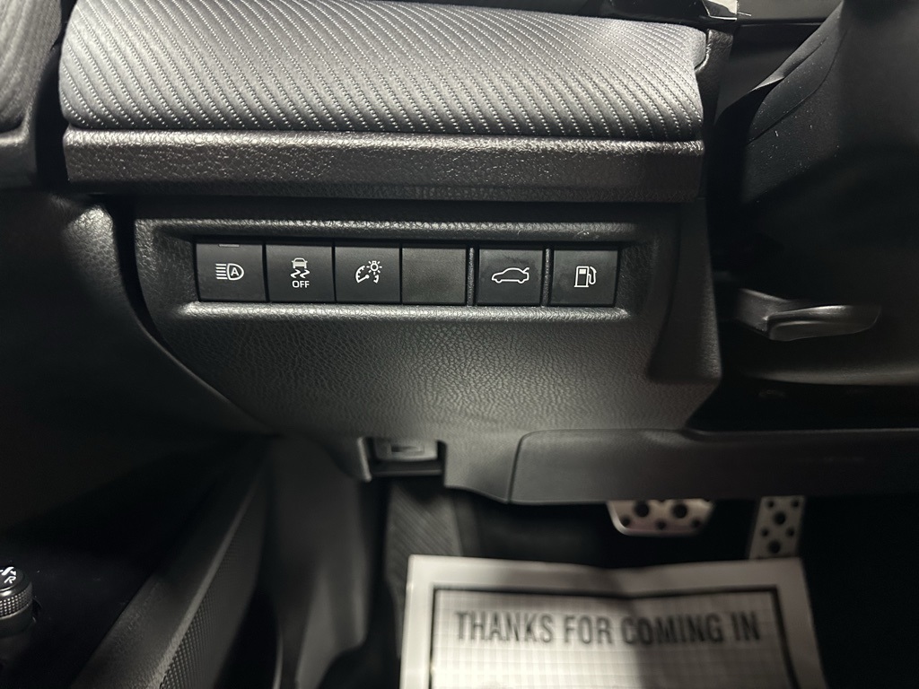 Vehicle image 17 of 69