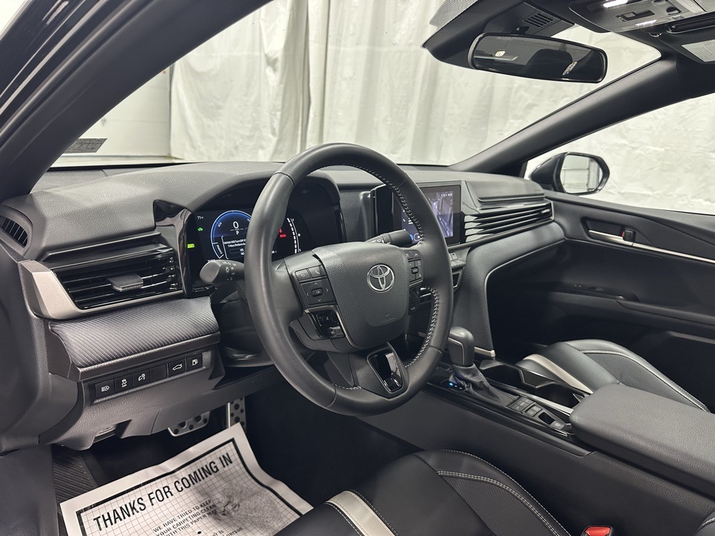 Vehicle image 15 of 69