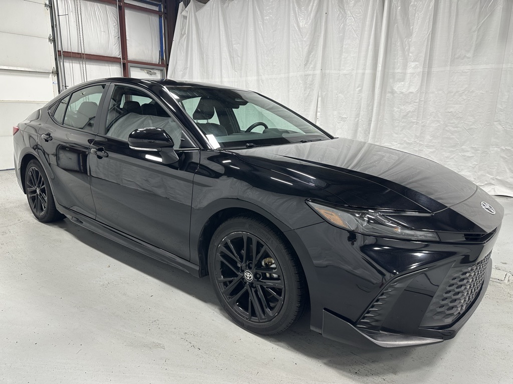 Vehicle image 3 of 69