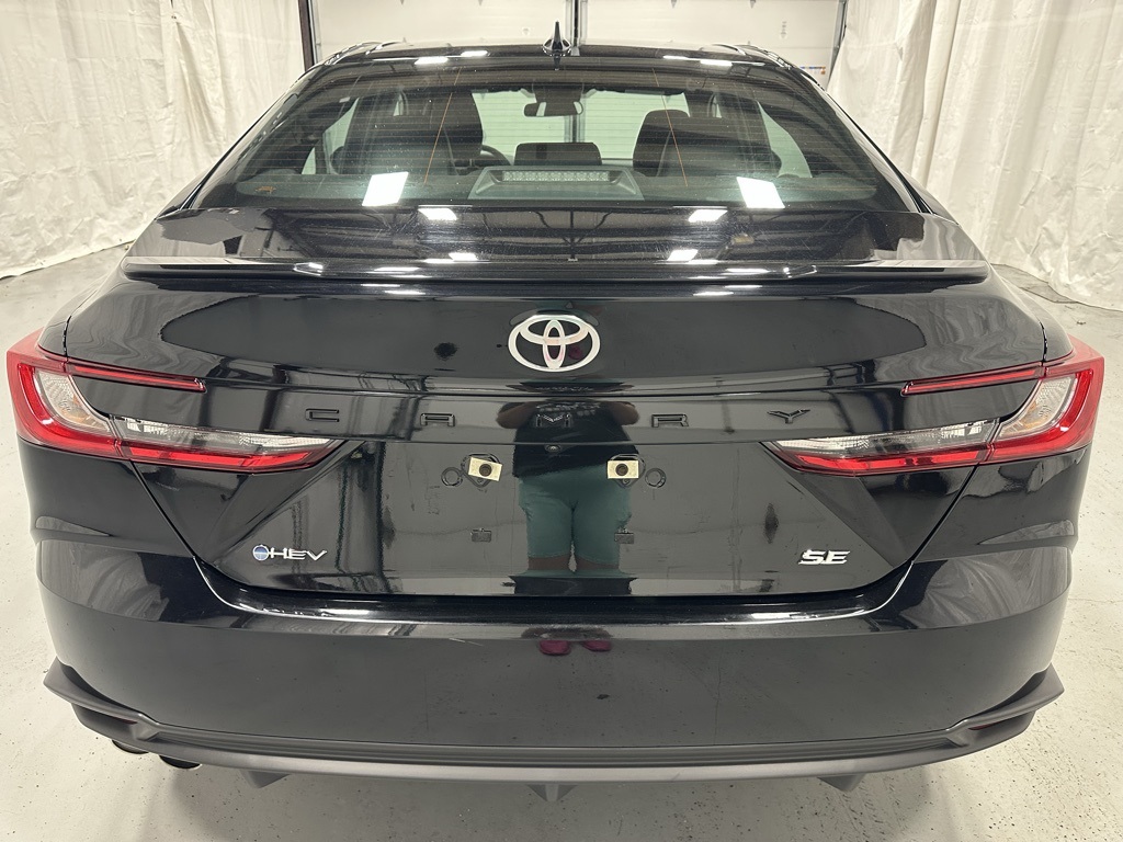 Vehicle image 7 of 69
