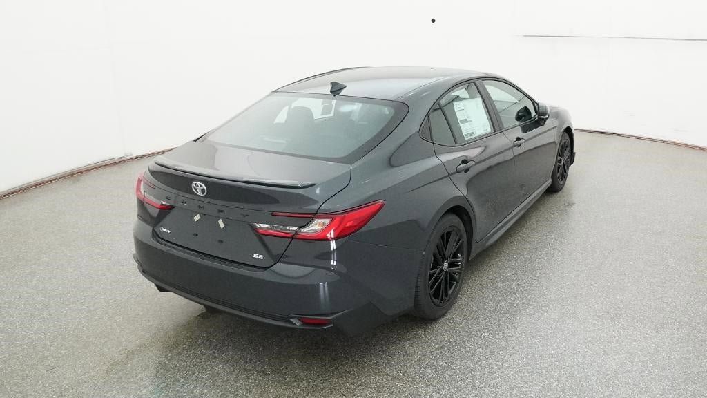Vehicle image 22 of 33