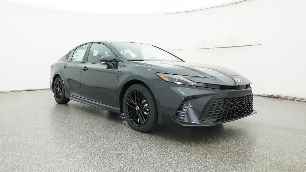 Vehicle image 10 of 33