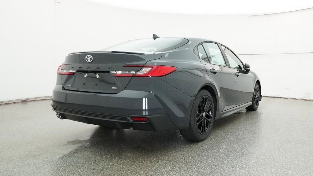 Vehicle image 20 of 33