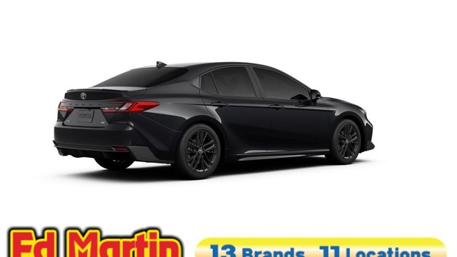 Vehicle image 31 of 63