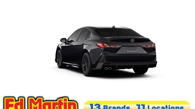 Vehicle image 33 of 63