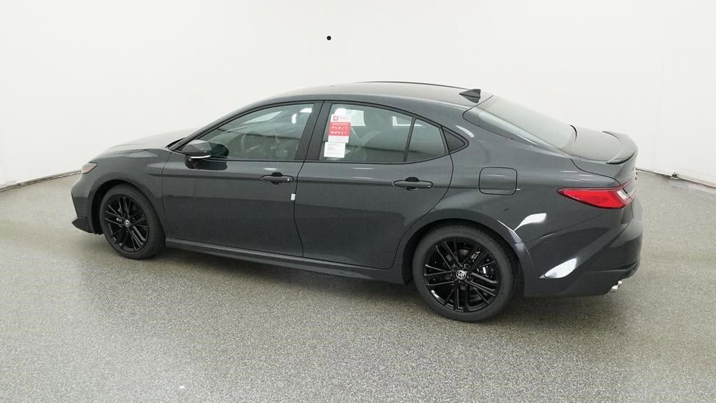 Vehicle image 24 of 33