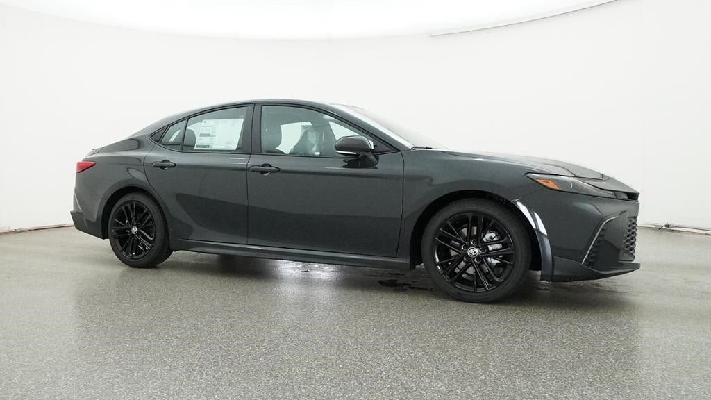 Vehicle image 9 of 33