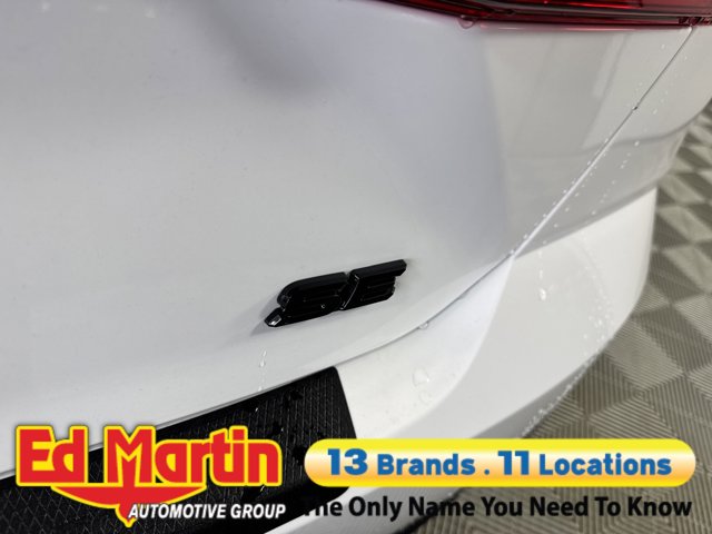 Vehicle image 39 of 56