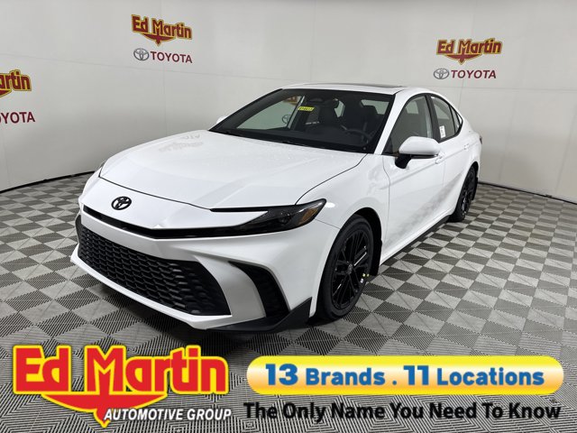 Vehicle image 4 of 56
