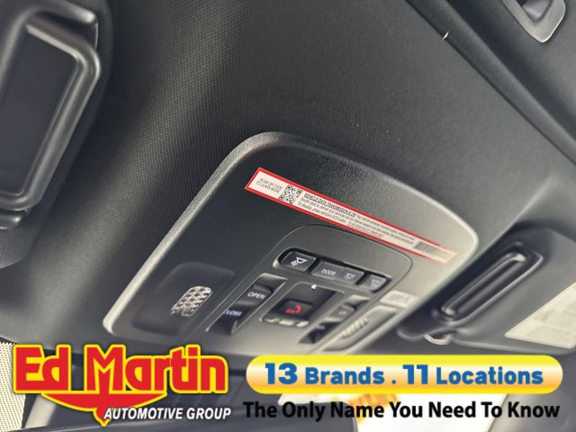 Vehicle image 54 of 56