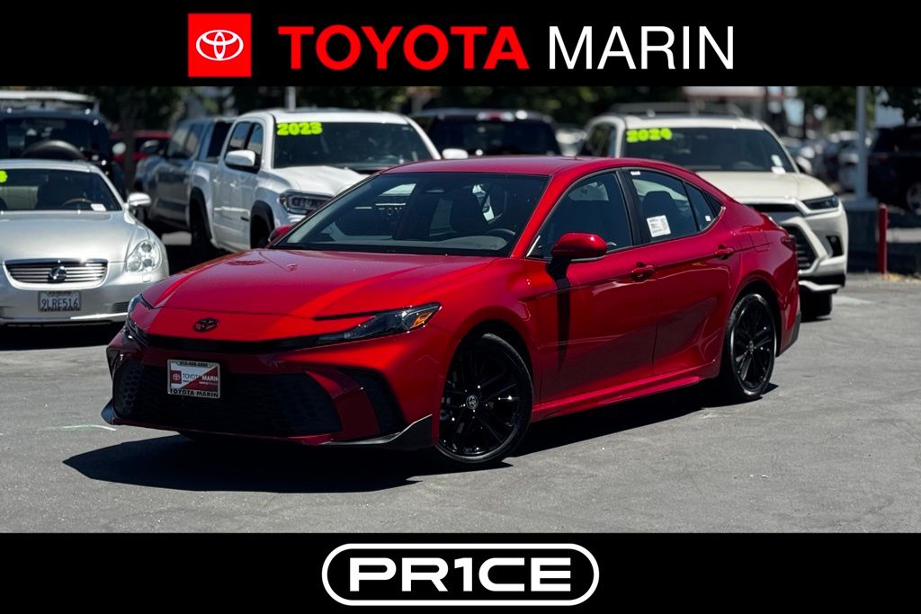 2025 Toyota Camry SE Image 1 of 31