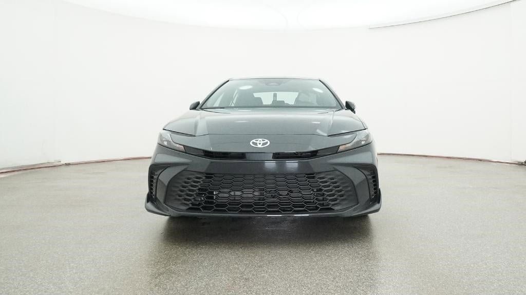 Vehicle image 8 of 33