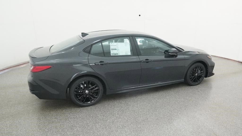 Vehicle image 18 of 33