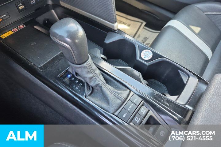 2025 Toyota Camry SE Image 36 of 36